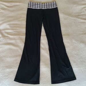 Lululemon Groove Yoga Pants Reversible Size 8
